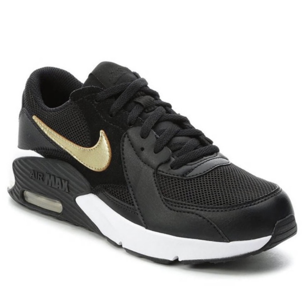 Brand new woman’s Nike air max shoes size 6.5